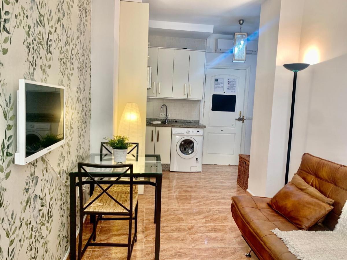 Lyrioshomes Malaga La Merced Centro Extérieur photo