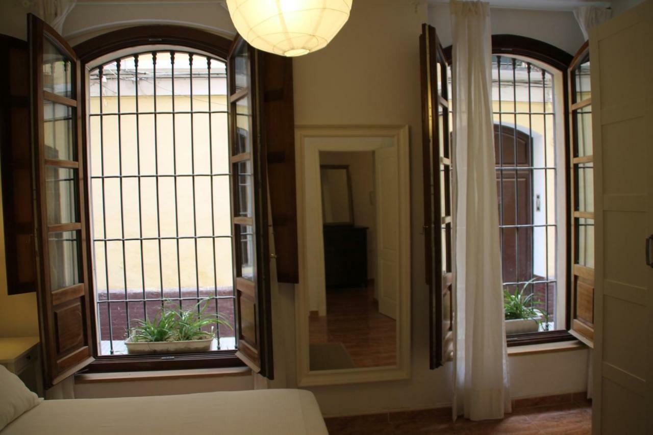 Lyrioshomes Malaga La Merced Centro Extérieur photo